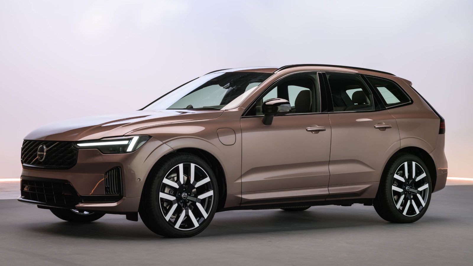 “수입 럭셔리 전멸했다” BMW·볼보 꺾고 해외 비교  상세 분석 화보